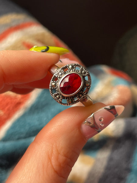 size 8 sterling silver faceted red glass marcasite ring