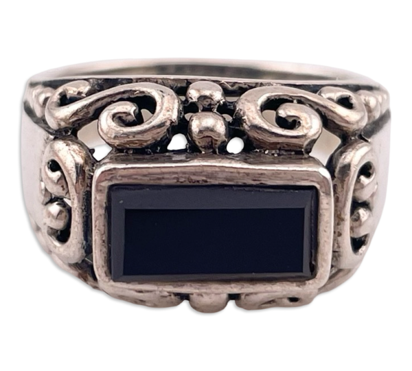 size 8 sterling silver faceted onyx swirl design ring