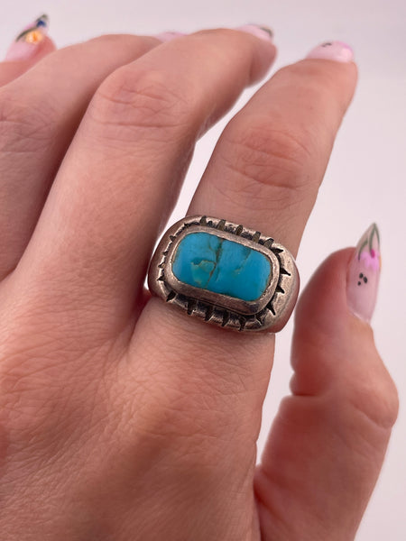 size 10 sterling silver turquoise chunky ring ***Cracked Stone***