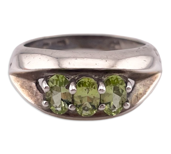 size 5.25 sterling silver faceted peridot ring