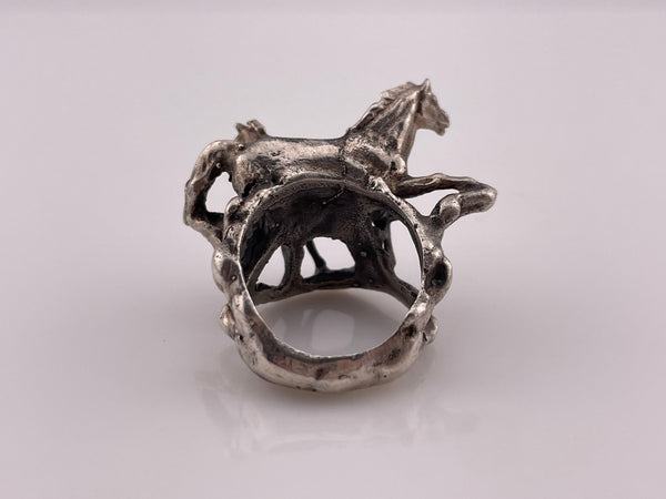size 8.5 sterling silver 3D sculptural horses ring