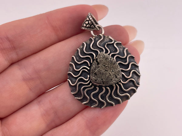 sterling silver gray druzy pendant