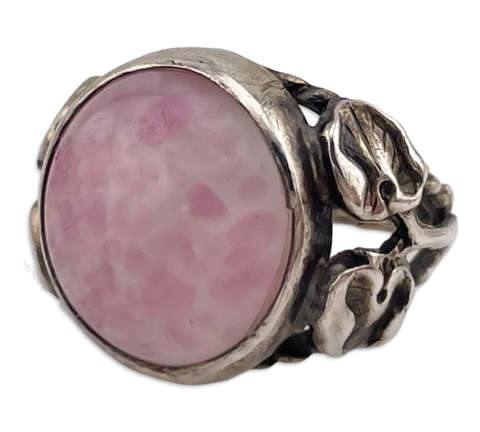size 5 sterling silver pink glass leaf ring