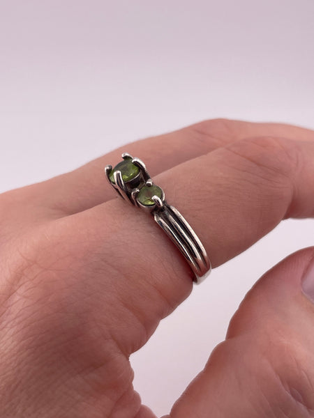 size 10 sterling silver faceted peridot ring