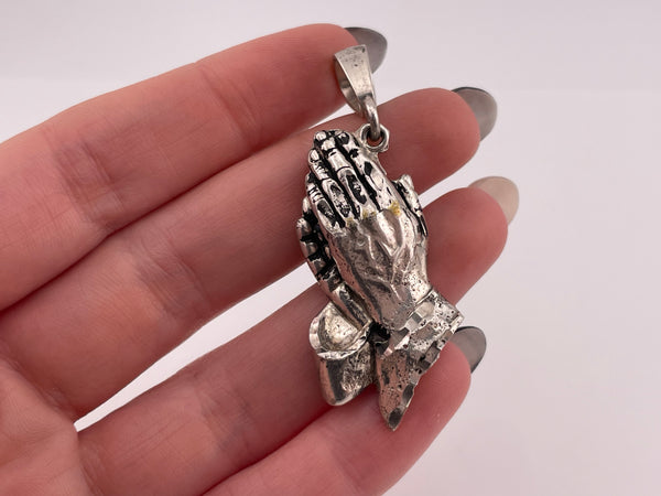 sterling silver praying hands pendant