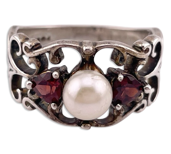 size 8 sterling silver faceted garnet heart pearl ring