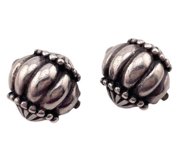 sterling silver stoneless ribbed clip-on earrings
