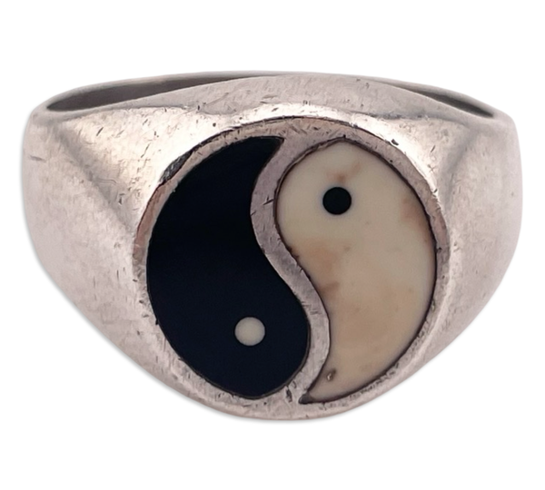 size 10.5 sterling silver Mexican yin-yang resin ring