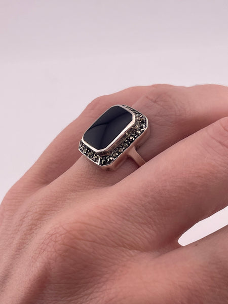 size 6.75 sterling silver black glass marcasite ring