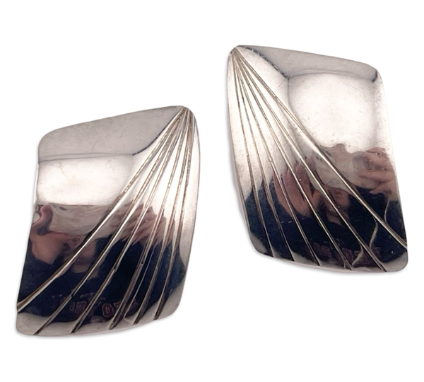 sterling silver lined curved post earrings