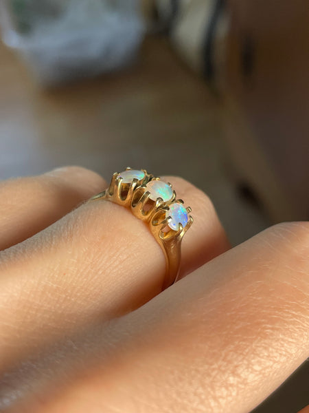 size 7 10k yellow gold triple opal ring