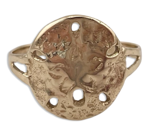 size 5.75 14k yellow gold sand dollar ring