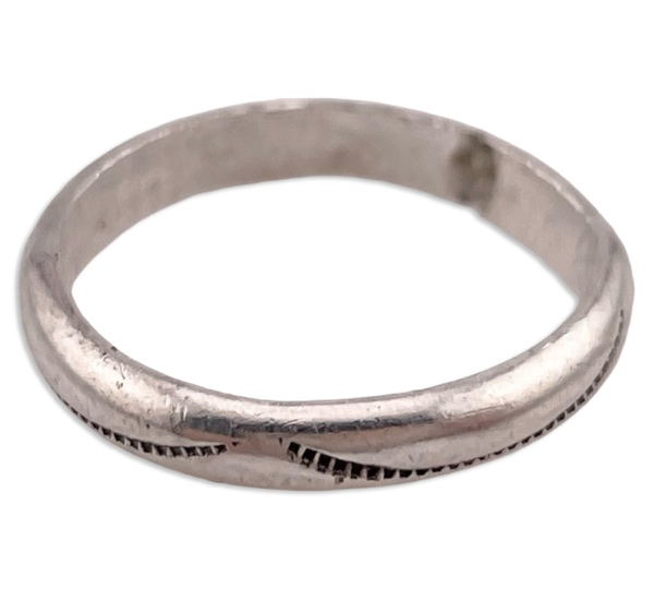 size 7.5 sterling silver stamped band ring