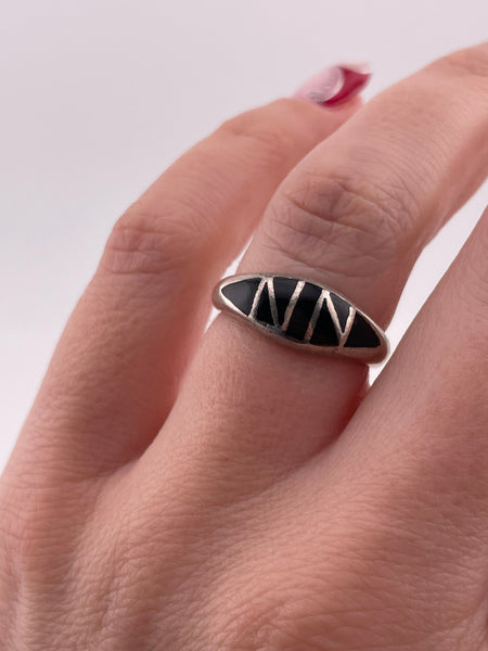 size 6.75 sterling silver black resin inlay style band ring