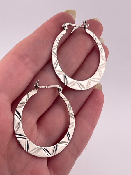 rhodium plated sterling silver 1" textured flat hoop earrings