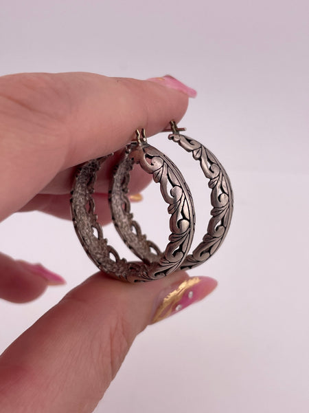 sterling silver 1 1/8" cut-out hoop earrings