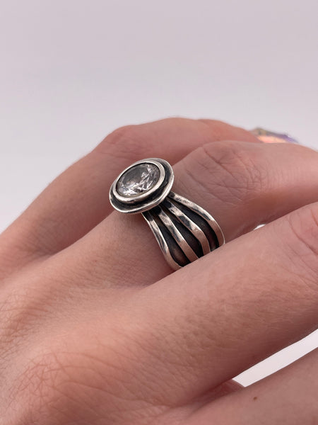 size 7.75 sterling silver rhinestone ring