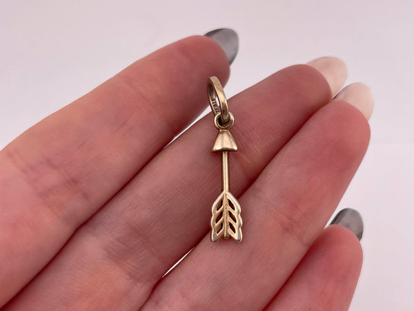 sterling silver gold plated arrow pendant