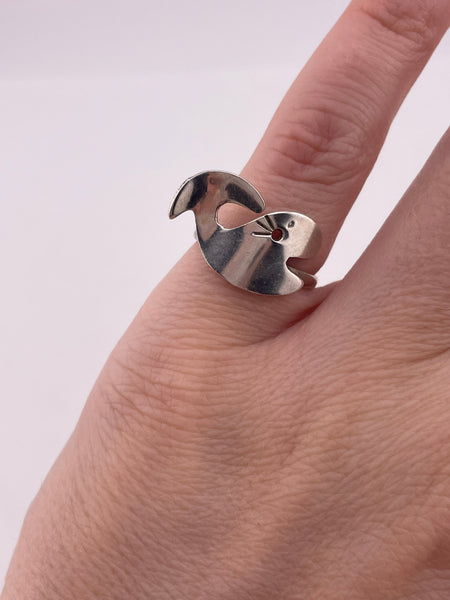 size 4.75 sterling silver whale ring