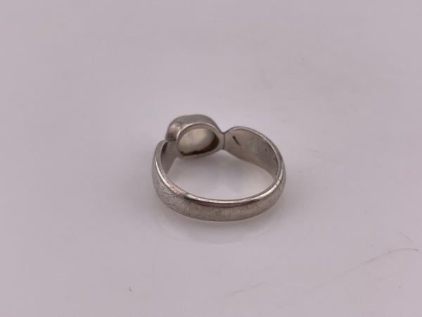 size 7.5 sterling silver rainbow moonstone ring ***Cracked Band***