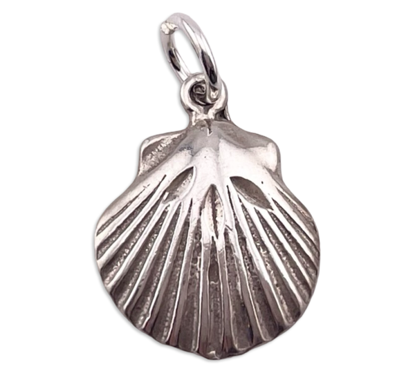 sterling silver scallop shell pendant
