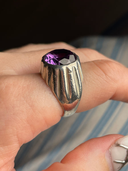 size 8.5 sterling silver purple red blue lab sapphire ring ***AS IS***