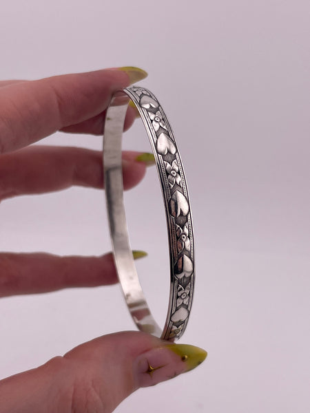 sterling silver 8" heart flower bangle bracelet