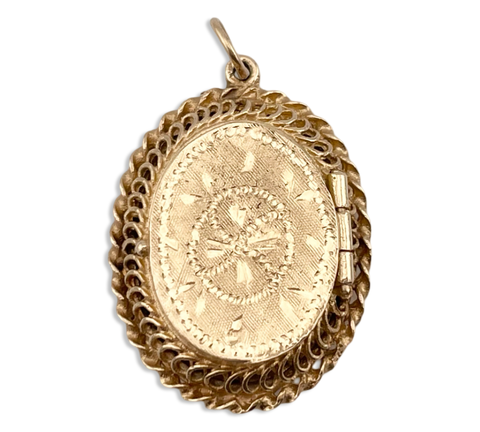 14k yellow gold etched oval locket pendant