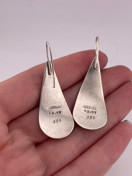 sterling silver Mexican stoneless teardrop shaped dangle earrings
