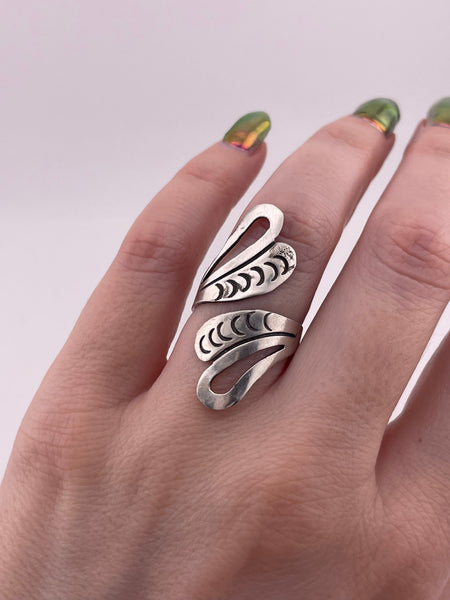 size 7.25 sterling silver stoneless bypass ring