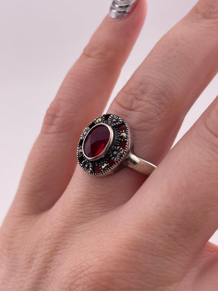 size 8 sterling silver faceted red glass marcasite ring