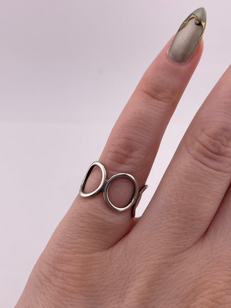 size 4 sterling silver circle band ring