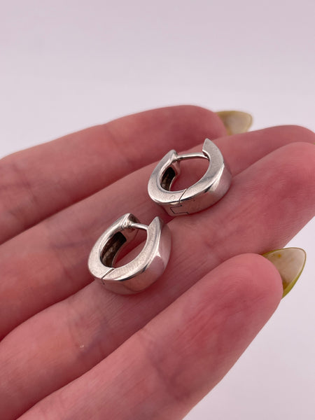 sterling silver Zina stoneless small round hinge hoop earrings