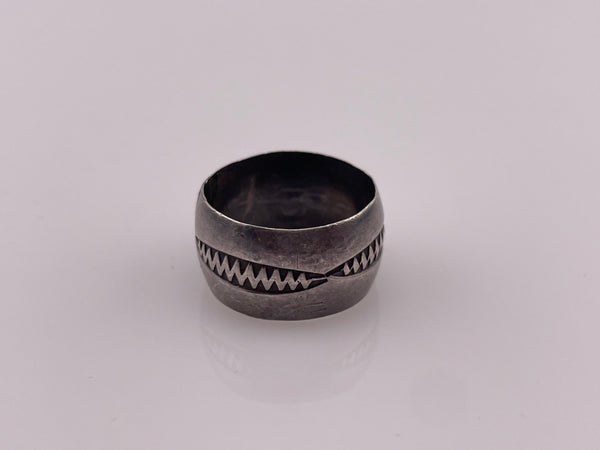 size 6.75 sterling silver wide stamped band ring