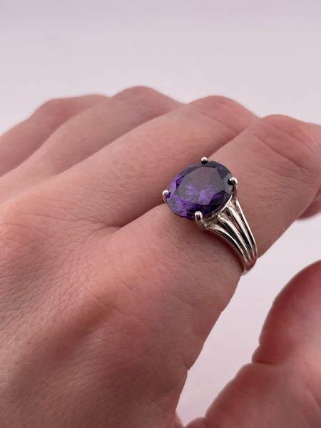 size 8 sterling silver faceted purple CZ ring