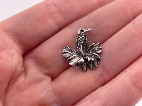 sterling silver hibiscus flower pendant