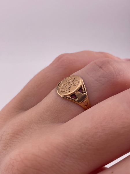 size 6.75 10k yellow gold engarved signet ring