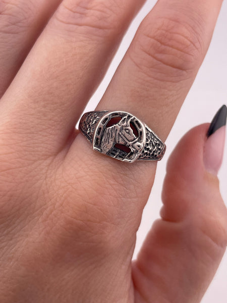 size 10 sterling silver horse horseshoe ring