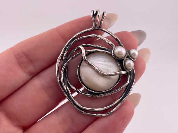 sterling silver pearl mother of pearl pendant