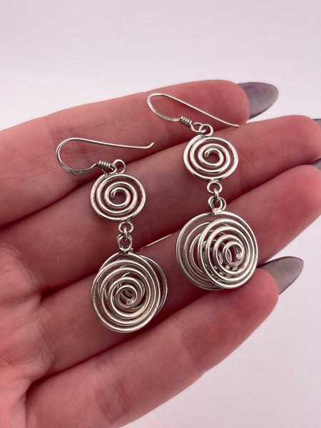 sterling silver stoneless spiral dangle earrings