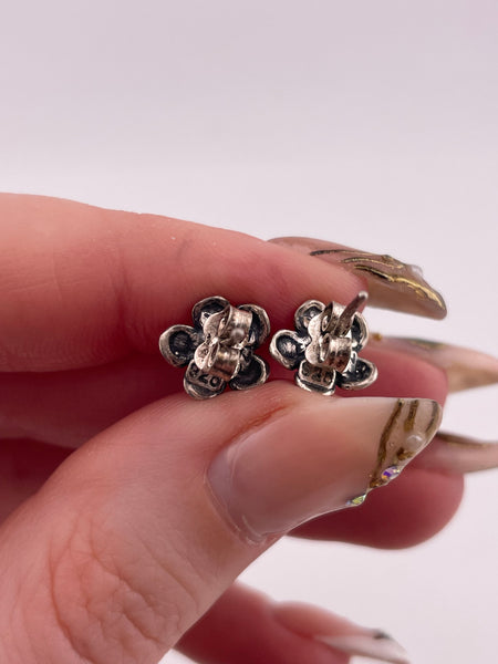 sterling silver faceted glue glass flower post earrings