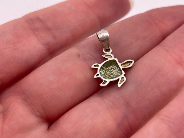 sterling silver matte finish sea turtle pendant