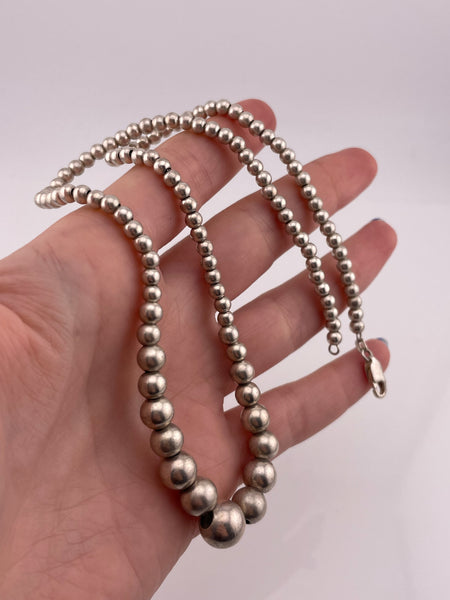 sterling silver 18-1/2" graduated silver pearls stoneless necklace