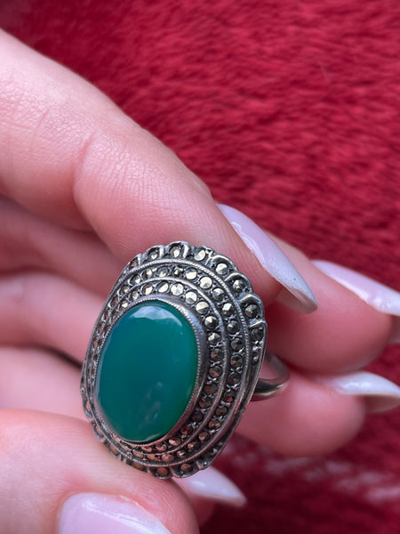 size 6.75 sterling silver Art Deco marcasite & chrysoprase ring **AS IS**