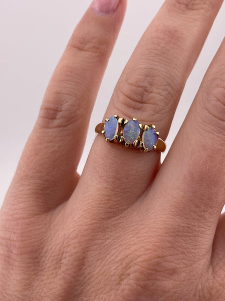 size 7 10k yellow gold triple opal ring