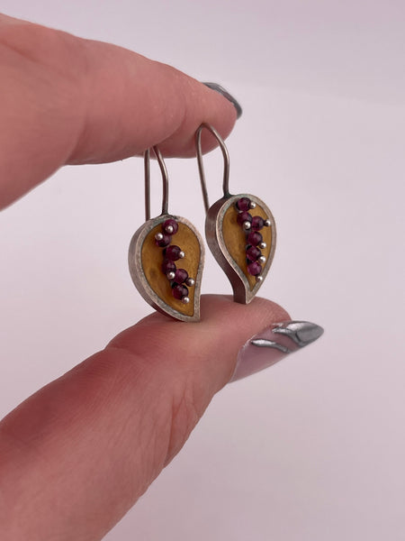 sterling silver resin garnet leaf shape hook earrings