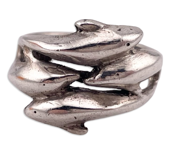 size 6 sterling silver dolphins ring