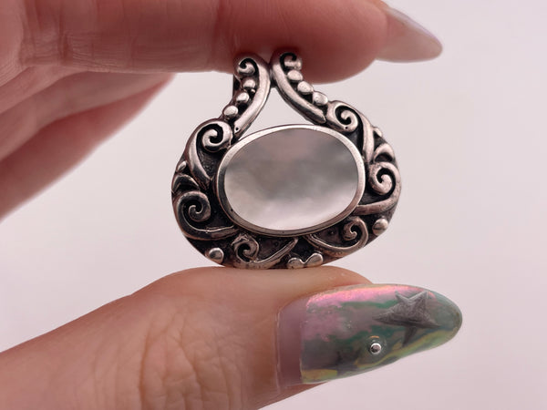 sterling silver mother of pearl pendant
