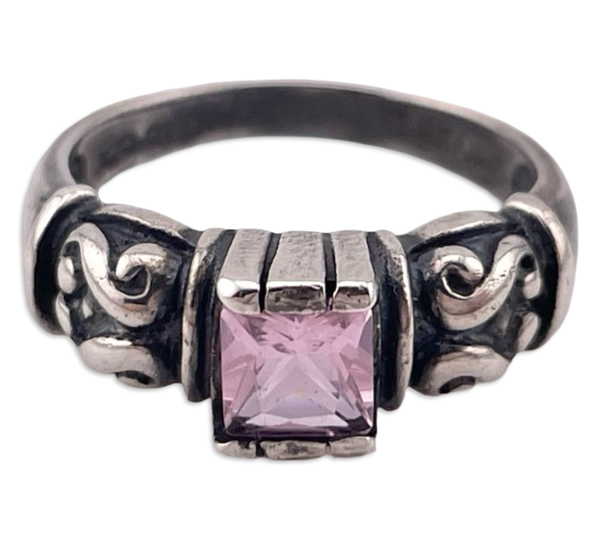 size 7 sterling silver faceted pink glass ring