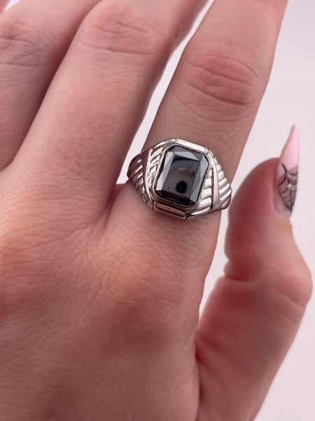 size 8.75 sterling silver faceted rectangle hematite ring